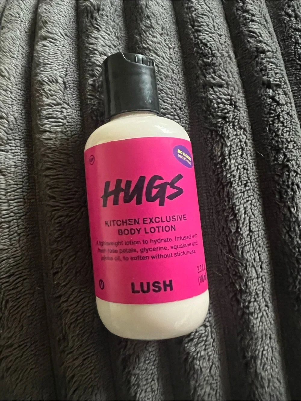 LUSH KITCHEN EXCLUSIVE HUGS BODY LOTION 3.3 oz SEALED